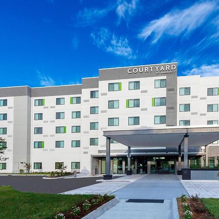 Courtyard By Marriott Tampa Northwest/Veterans Expressway Hotel West Chase Exterior photo