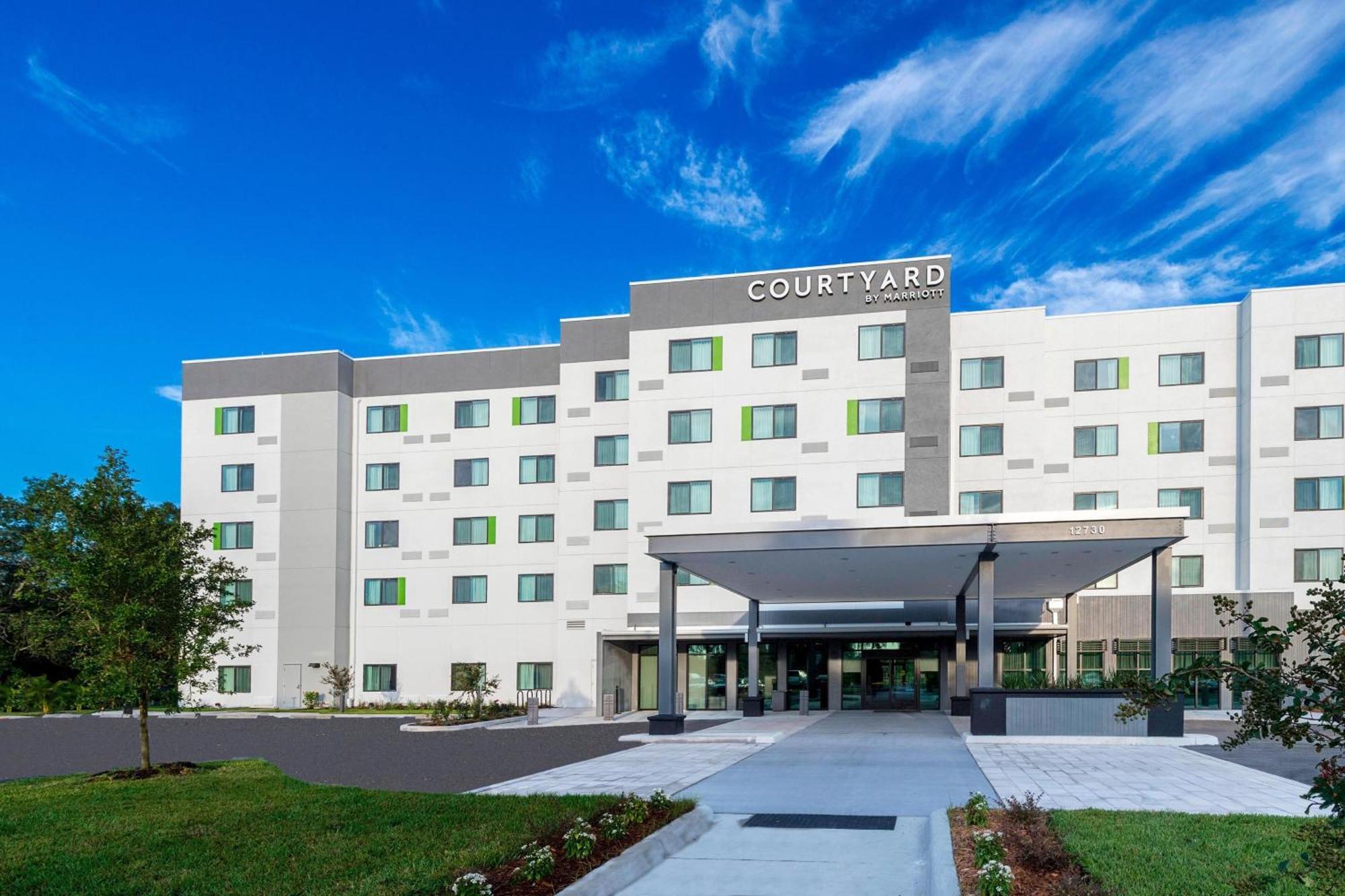 Courtyard By Marriott Tampa Northwest/Veterans Expressway Hotel West Chase Exterior photo