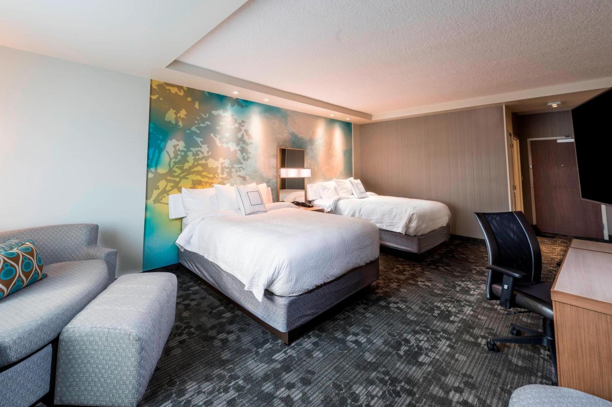 Courtyard By Marriott Tampa Northwest/Veterans Expressway Hotel West Chase Exterior photo
